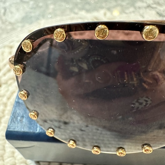 Louis Vuitton Sunglasses - Picture 9 of 13